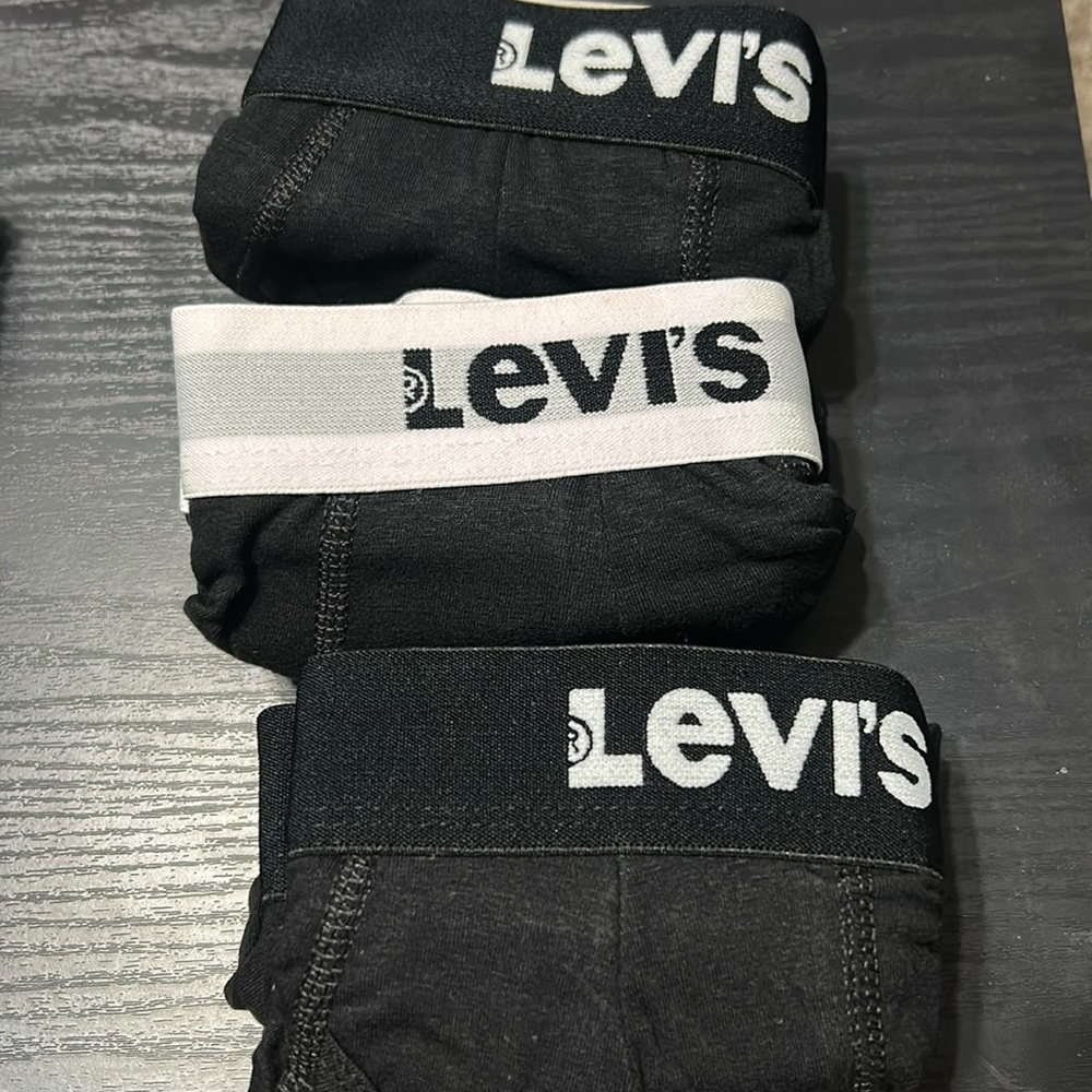 New levi Boxer
You get 3 boxers